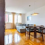 Amarena Studio With Parking